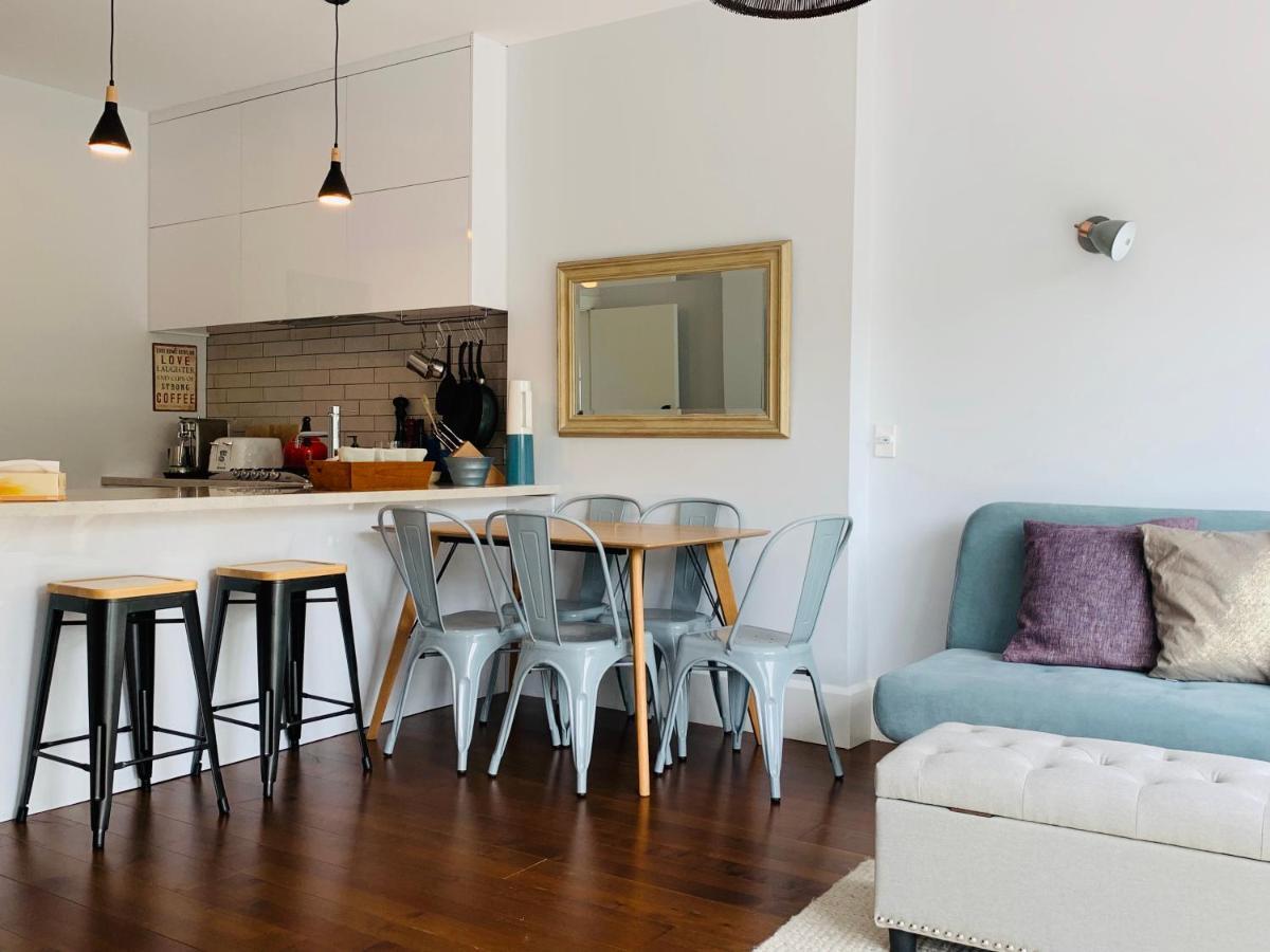 Uptown City Haven - Christchurch Townhouse Bagian luar foto